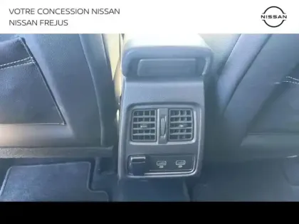 Photo 14 Renault Captur  1.3 TCe 130ch FAP Intens - 20