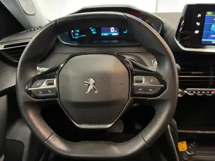 Photo 11 Peugeot 2008 Gén. II Ph1 NG Allure 5