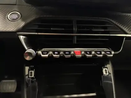 Photo 14 Peugeot 2008 Gén. II Ph1 NG Allure 5