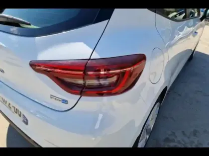 Photo 13 Renault Clio Gén. V (BJA) Ph1 NG Evolution 5