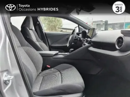 Photo 5 Toyota C-HR  1.8 Hybride 140ch Graphic MY26