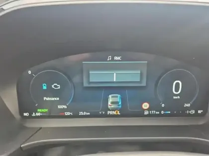 Photo 12 Ford Kuga  2.5 Duratec 180ch Hybrid FlexiFuel ST-Line X Powershift