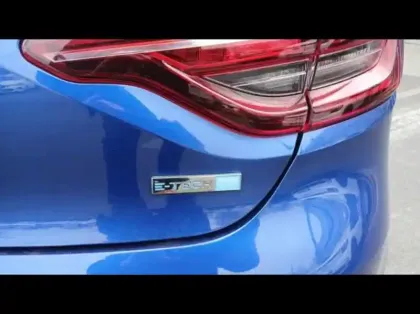 Photo 13 Renault Clio Gén. V (BJA) Ph1 Intens 5