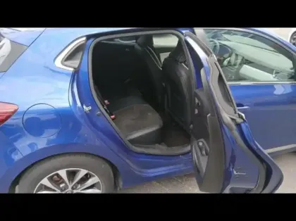 Photo 10 Renault Clio Gén. V (BJA) Ph1 Intens 5