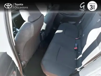 Photo 11 Toyota Yaris Gén. I Ph1 NG Dynamic 5