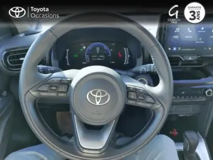 Photo 8 Toyota Yaris Gén. I Ph1 NG Dynamic 5