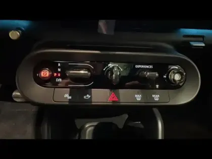 Photo 11 Mini Cooper Gén. IV (/F66/J01) Ph1 Favoured 3