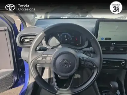 Photo 8 Toyota Yaris  116h Design 5p MC24
