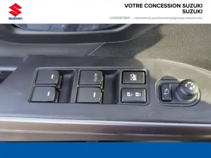 Photo 10 Suzuki S-Cross  1.5 Dualjet Hybrid 115ch Style Auto Allgrip