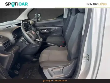 Photo 10 Fiat Doblo Gén. III Ph1 Pro Lounge Connect 4