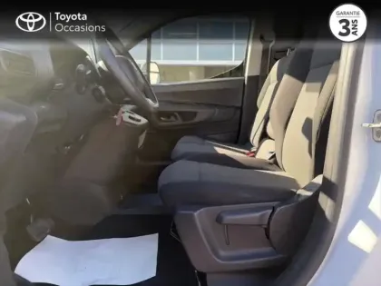 Photo 9 Toyota Proace  CITY Medium 130 D-4D Business BVA RC23