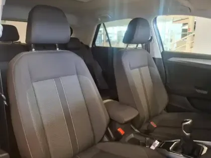 Photo 12 Volkswagen T-roc  2.0 TDI 116ch VW Edition