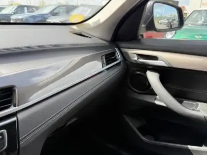 Photo 13 BMW X1  sDrive18dA 150ch xLine