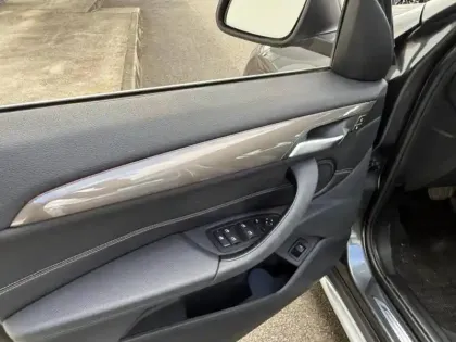 Photo 6 BMW X1  sDrive18dA 150ch xLine