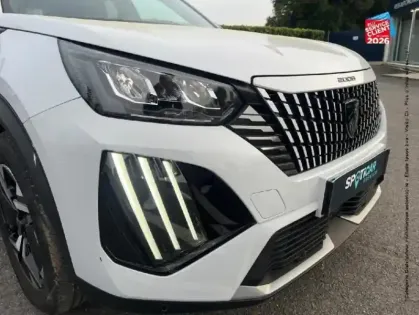 Photo 27 Peugeot 2008  1.2 Hybrid 145ch Allure e-DCS6 CarPlay