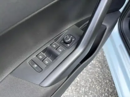 Photo 6 Volkswagen Polo  1.0 TSI 95ch Edition 50 DSG7