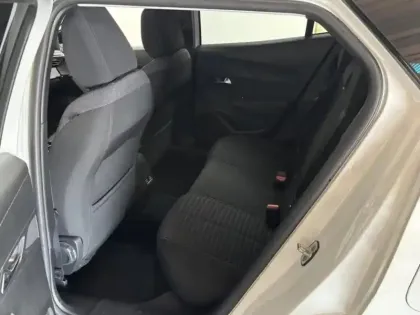 Photo 8 Peugeot 2008  e- 136ch Style