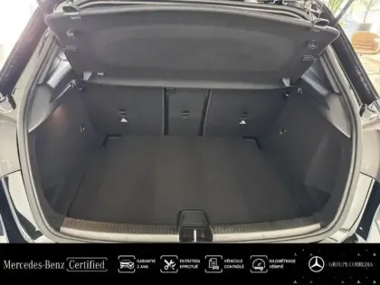 Photo 11 Mercedes Classe A  180 136ch AMG Line 7G-DCT