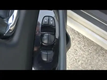 Photo 9 Nissan Leaf  217ch e+ 62kWh N-Connecta 22