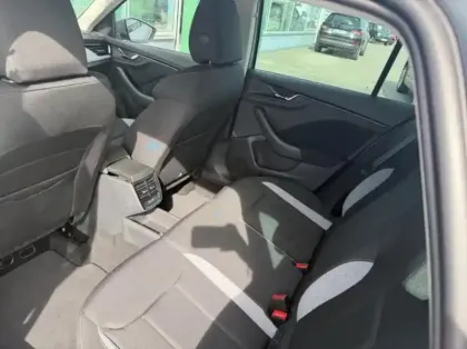 Photo 7 Skoda Kamiq  1.0 TSI Evo 2 116ch Clever Edition DSG7