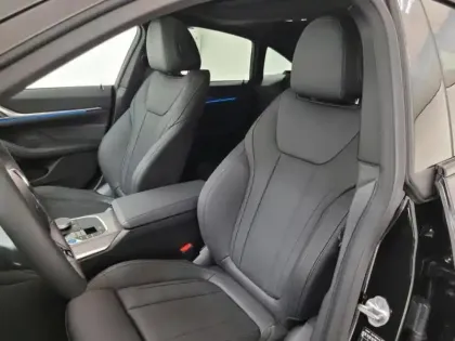 Photo 10 BMW I4  eDrive35 286ch M Sport