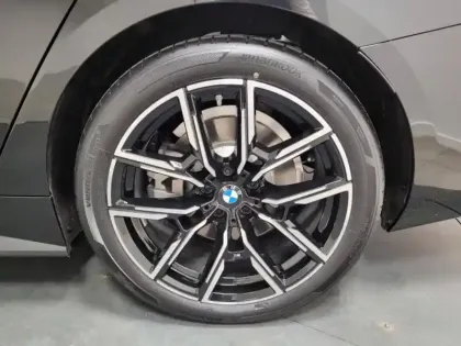 Photo 6 BMW I4  eDrive35 286ch M Sport