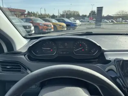 Photo 9 Peugeot 208  PureTech 68ch BVM5