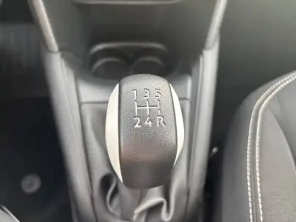 Photo 13 Peugeot 208  PureTech 68ch BVM5