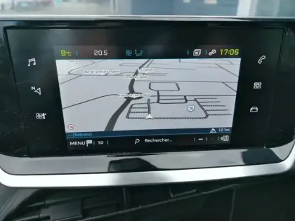 Photo 9 Peugeot 208  Electrique 50 kWh 136ch