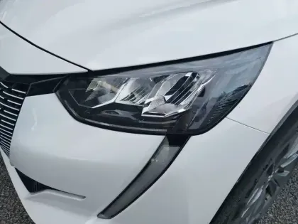 Photo 15 Peugeot 208  Electrique 50 kWh 136ch