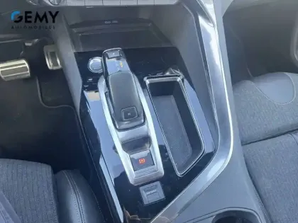 Photo 17 Peugeot 3008  Puretech 180ch S&S EAT8