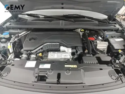 Photo 14 Peugeot 308  Hybrid 145 e-DCS6