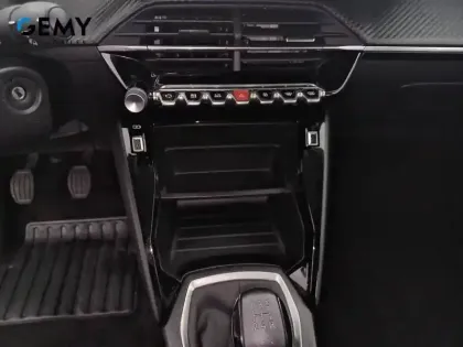 Photo 13 Peugeot 208  PureTech 75 S&S BVM5