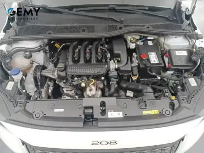 Photo 11 Peugeot 208  PureTech 75 S&S BVM5
