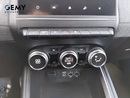 Photo 16 Renault Clio  TCe 90 - 21N