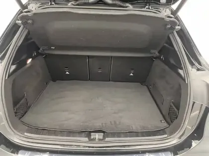 Photo 85 Mercedes GLA  200 7G-DCT