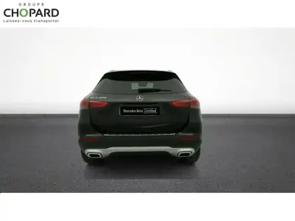 Photo 78 Mercedes GLA  200 7G-DCT