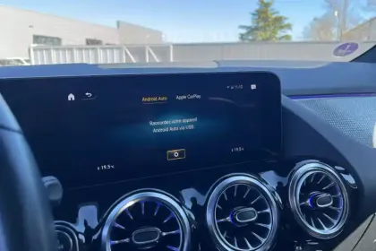 Photo 70 Mercedes GLA  200 7G-DCT