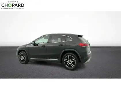 Photo 76 Mercedes GLA  200 7G-DCT