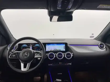 Photo 101 Mercedes GLA  200 7G-DCT