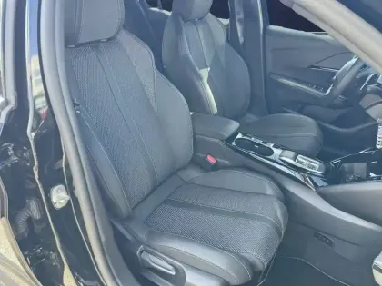 Photo 18 Peugeot 208 Gén. II Ph2 GT 5