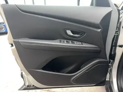 Photo 8 Renault Scenic Grand  TCe 140 FAP EDC - 21