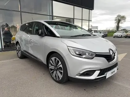 Photo 27 Renault Scenic Grand  TCe 140 FAP EDC - 21