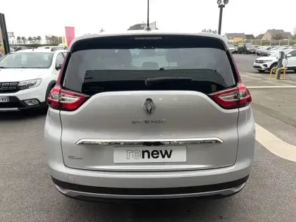 Photo 23 Renault Scenic Grand  TCe 140 FAP EDC - 21