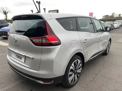 Photo 24 Renault Scenic Grand  TCe 140 FAP EDC - 21