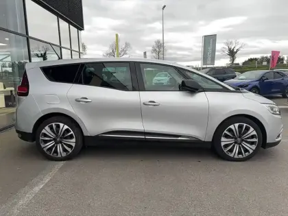 Photo 56 Renault Scenic Grand  TCe 140 FAP EDC - 21