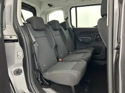 Photo 33 Peugeot Rifter  Standard BlueHDi 130 S&S BVM6