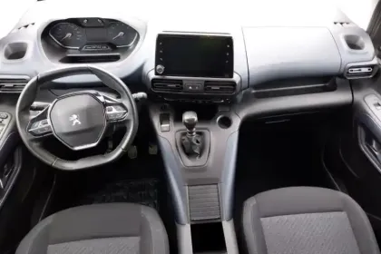 Photo 17 Peugeot Rifter  Standard BlueHDi 130 S&S BVM6