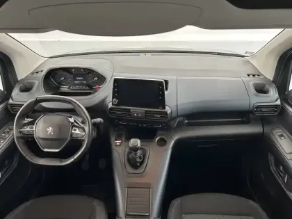 Photo 45 Peugeot Rifter  Standard BlueHDi 130 S&S BVM6
