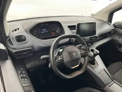 Photo 27 Peugeot Rifter  Standard BlueHDi 130 S&S BVM6